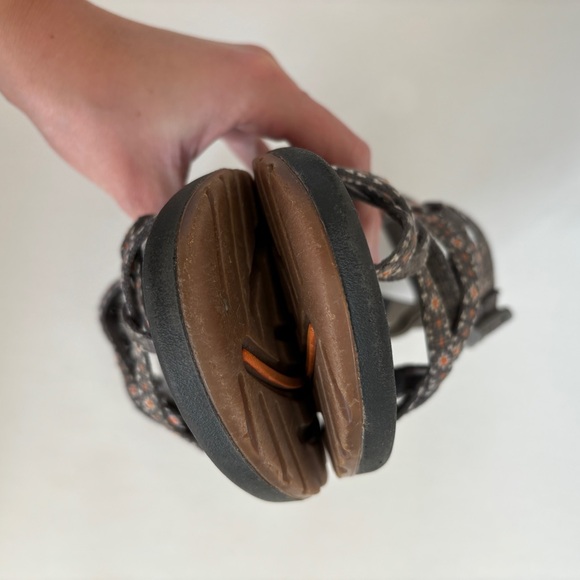 Chaco Women's Brown Orange Pattern casual Zx 2 Classic Sandals Size 10 - Picture 7 of 8